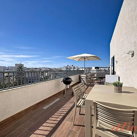 Apartman Mosta Couples Retreat - Sunny Rooftop 2br *