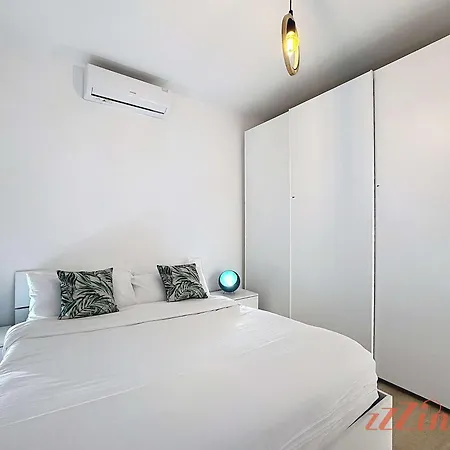Mosta Couples Retreat - Sunny Rooftop 2br Apartman Ta' Mlit
