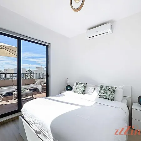Apartman Mosta Couples Retreat - Sunny Rooftop 2br Ta' Mlit